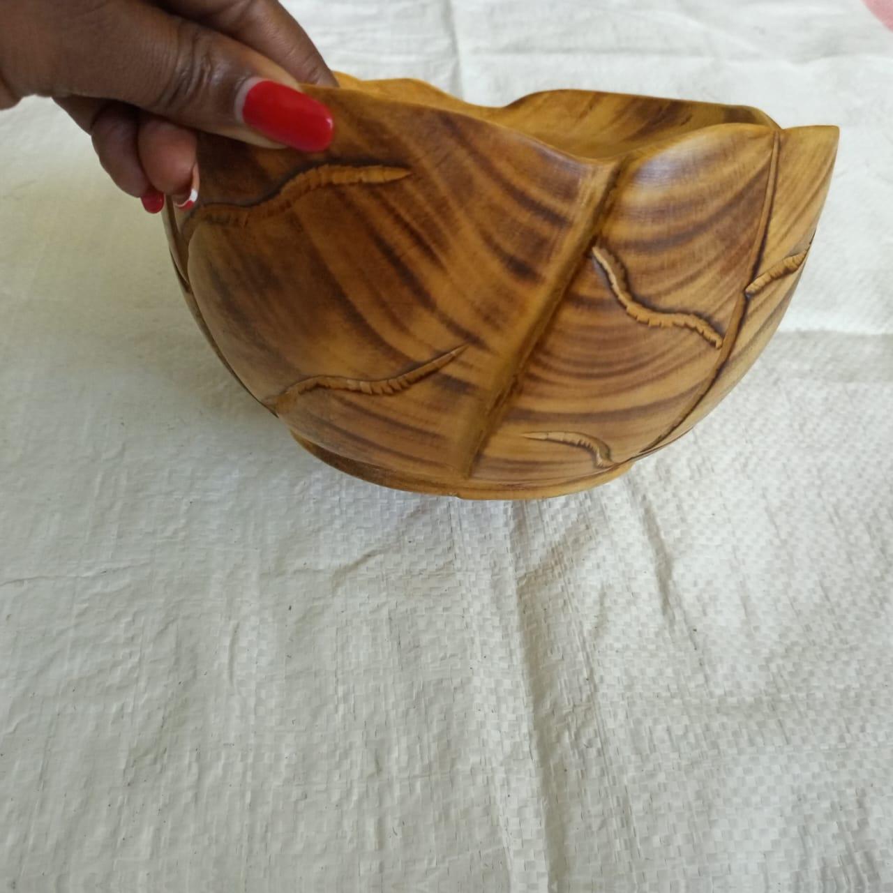 Handmade Wooden Bowl Candle | Christmas Soy Candle bowl| Holiday Gift | Rustic Home Decor | Aromatherapy Candle in Wooden Bowl