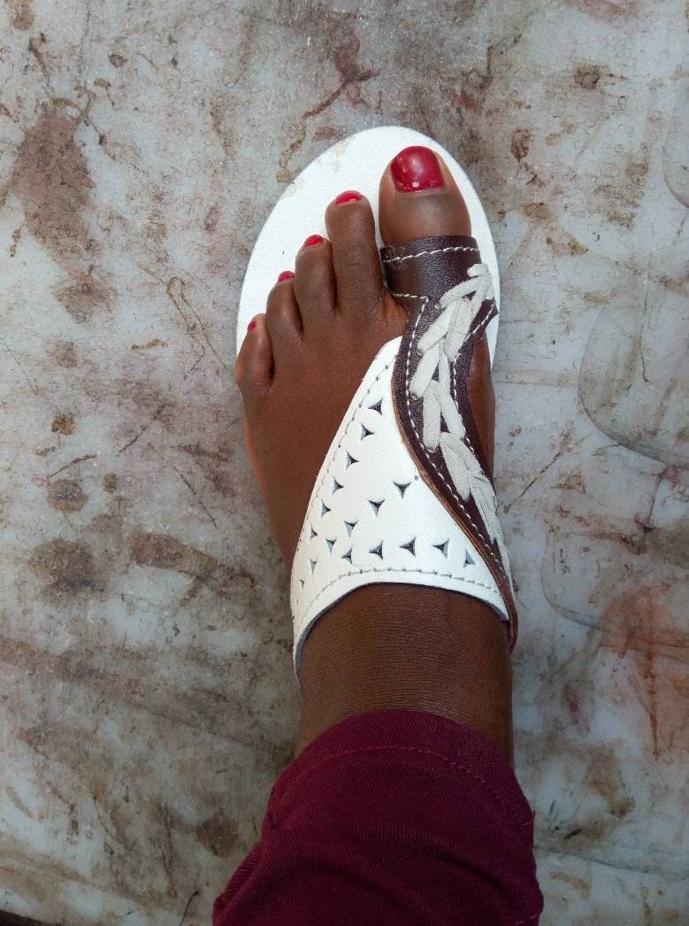 Handmade African Beaded Sandals/Authentic Maasai-Style Leather Flip-Flops Women/Boho Beach Sandals/Comfortable Summer Sandal African Gifts