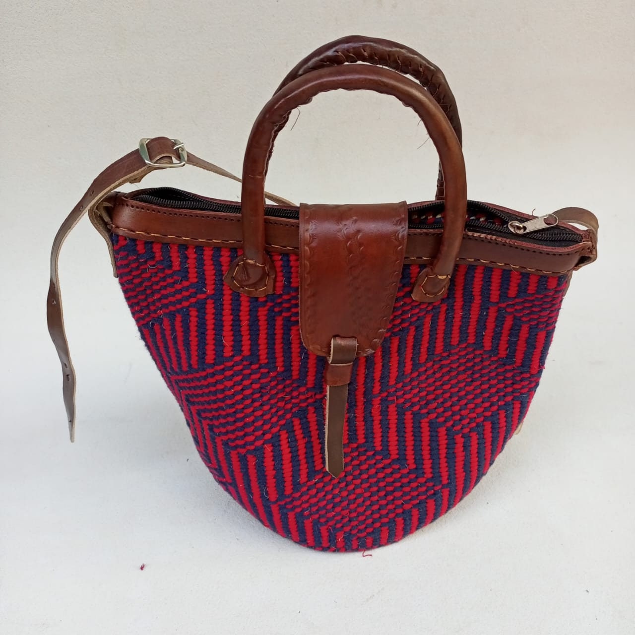 Handmade Woven Sisal Sling Bag - Boho Eco-Friendly Crossbody Bag | Sustainable Natural Fiber Purse | African Artisan Handcrafted Bag