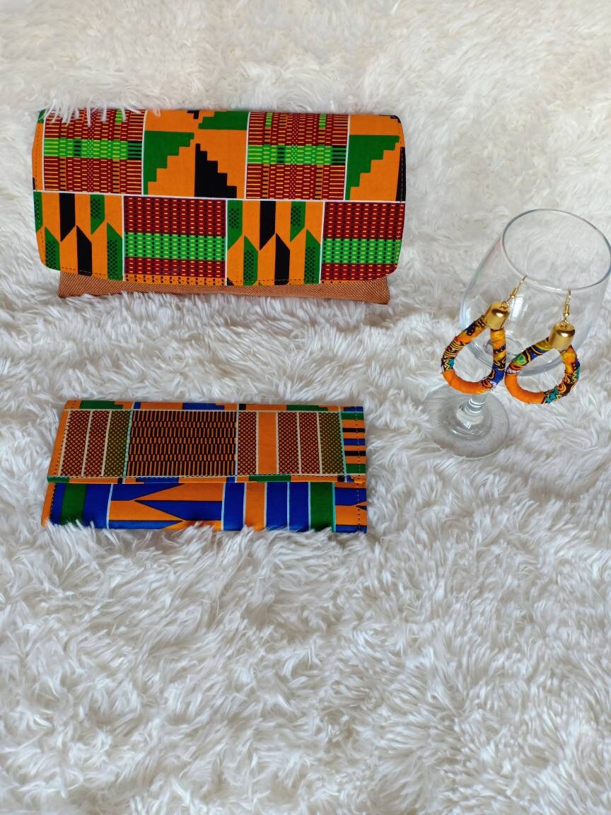 African purses with a matching wallet and earrings,African print bag,African purses, women purses christmass gift for her, birthday gift.
