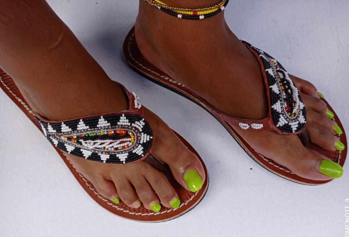 Handmade African Beaded Sandals/Authentic Maasai-Style Leather Flip-Flops Women/Boho Beach Sandals/Comfortable Summer Sandal African Gifts