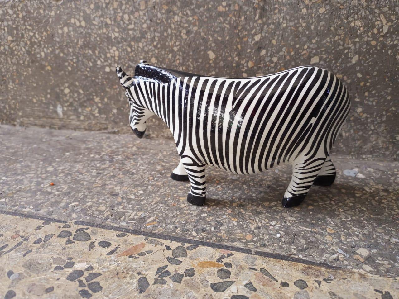 African Handcrafted Zebra Wood Carving/Unique African Wildlife Art for Home Décor/Bookshelf Decor, Animal Figurines/Home Decor/Safari Décor