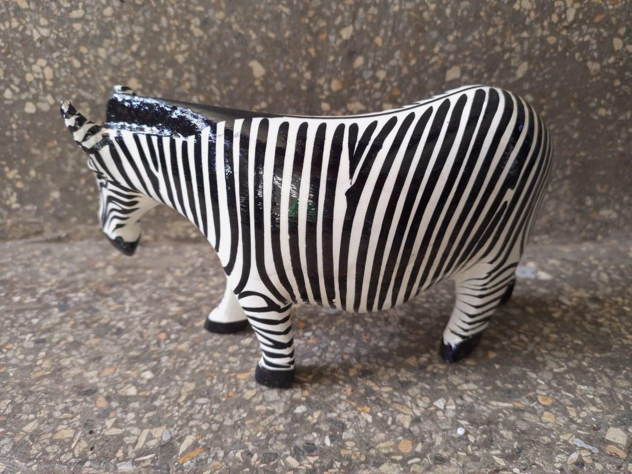 African Handcrafted Zebra Wood Carving/Unique African Wildlife Art for Home Décor/Bookshelf Decor, Animal Figurines/Home Decor/Safari Décor