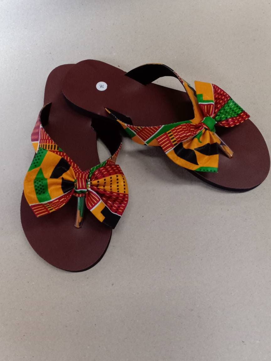Handmade African Beaded Sandals/Authentic Maasai-Style Leather Flip-Flops Women/Boho Beach Sandals/Comfortable Summer Sandal African Gifts
