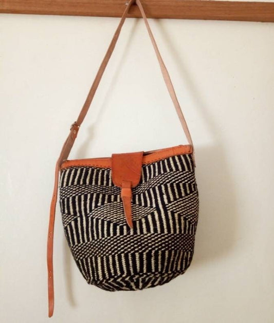 Handmade Woven Sisal Sling Bag - Boho Eco-Friendly Crossbody Bag | Sustainable Natural Fiber Purse | African Artisan Handcrafted Bag