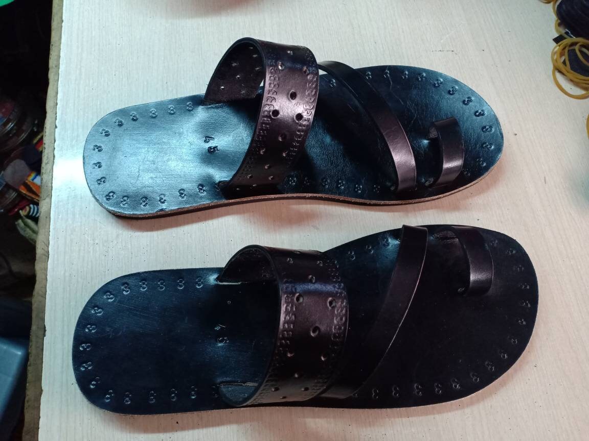 Handmade African Men's Sandals/Genuine Leather Beaded Flip-Flops/Comfortable Summer Sandals for Men/African Shoes/Unique Gift for Him