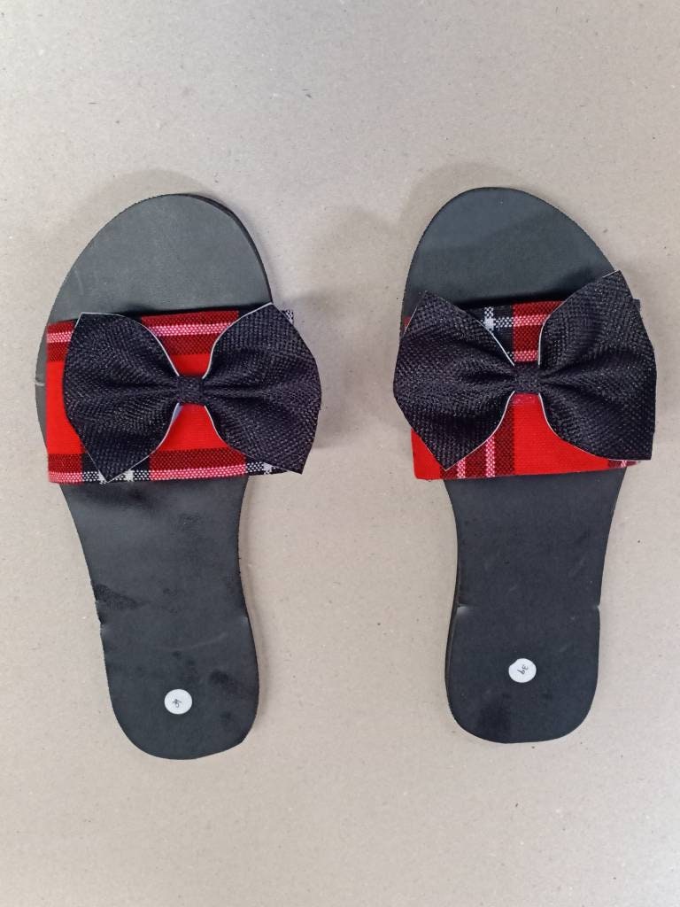 Handmade African Beaded Sandals/Authentic Maasai-Style Leather Flip-Flops Women/Boho Beach Sandals/Comfortable Summer Sandal African Gifts