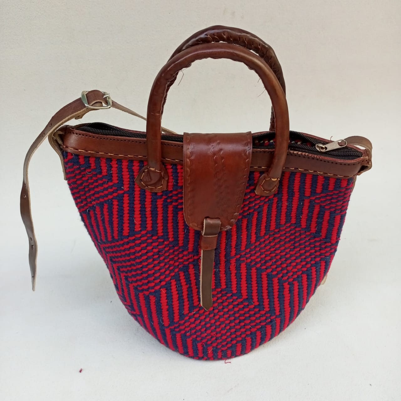 Handmade Woven Sisal Sling Bag - Boho Eco-Friendly Crossbody Bag | Sustainable Natural Fiber Purse | African Artisan Handcrafted Bag