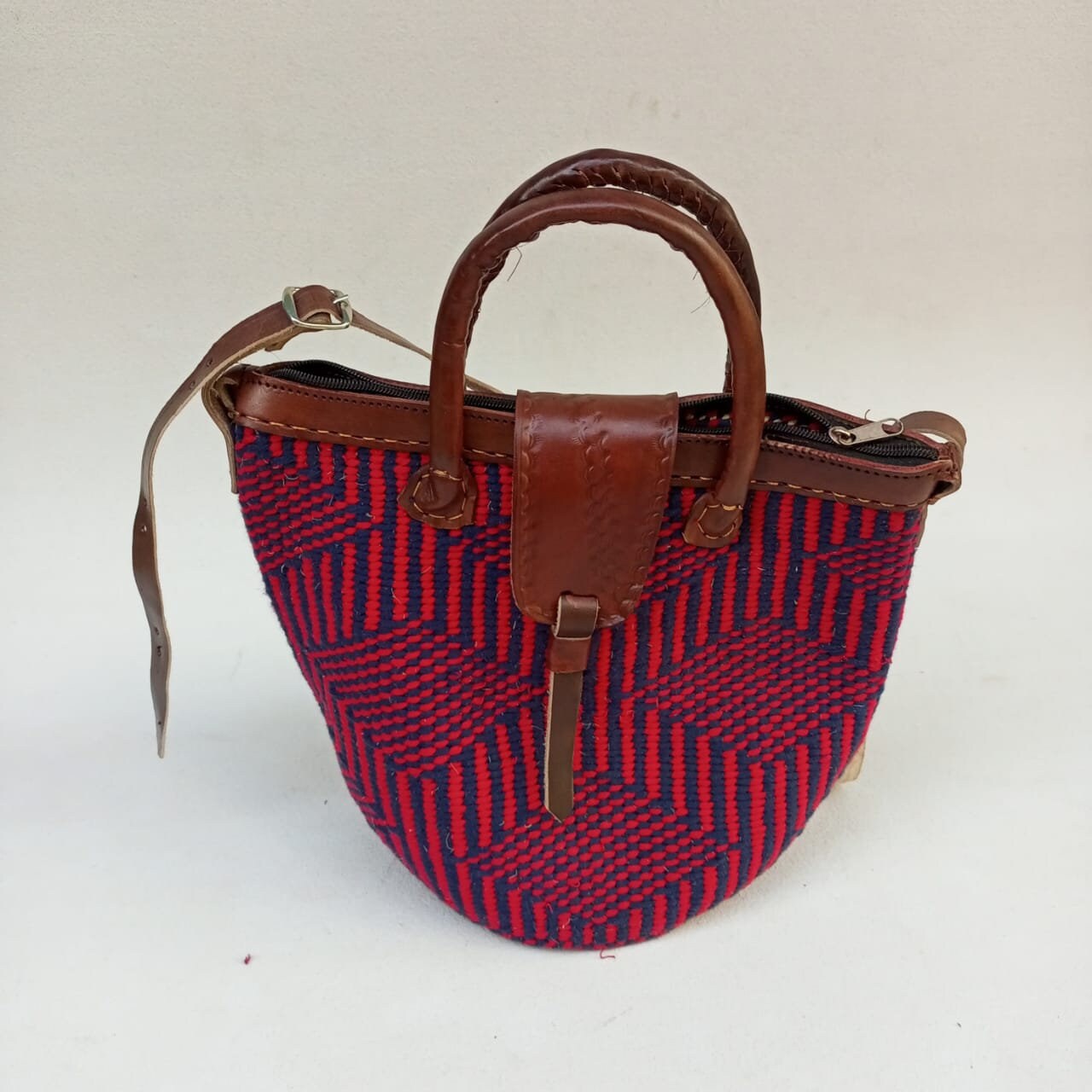 Handmade Woven Sisal Sling Bag - Boho Eco-Friendly Crossbody Bag | Sustainable Natural Fiber Purse | African Artisan Handcrafted Bag