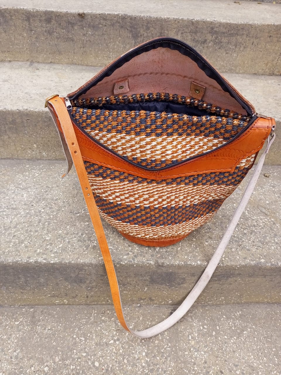 Handmade Woven Sisal Sling Bag - Boho Eco-Friendly Crossbody Bag | Sustainable Natural Fiber Purse | African Artisan Handcrafted Bag