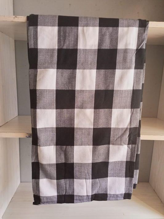 Authentic Maasai Shuka Blanket - Traditional African Tribal Wrap, Red Plaid Safari Blanket for Home Décor or Outdoor Adventures