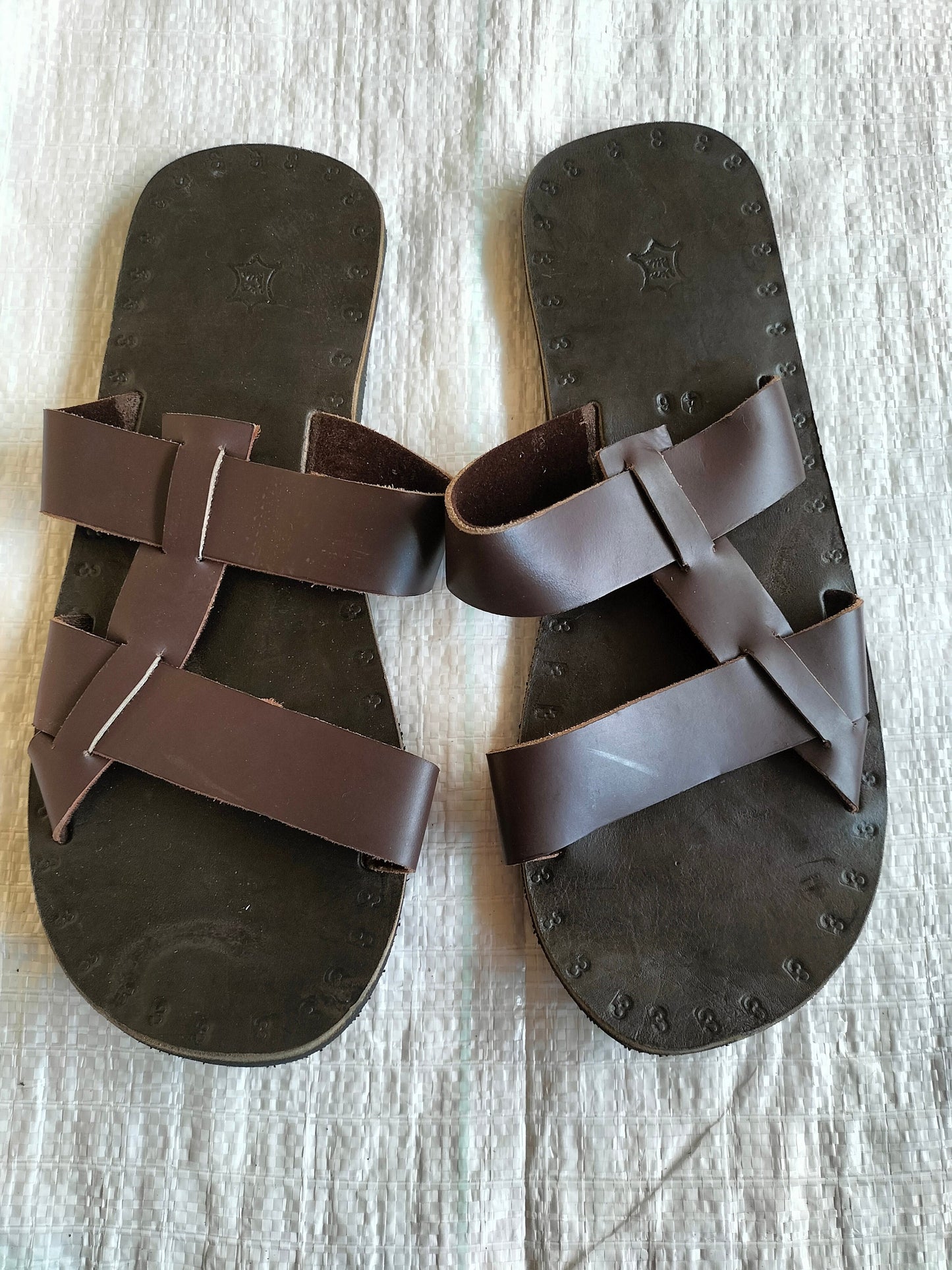 Handmade African Men's Sandals/Genuine Leather Beaded Flip-Flops/Comfortable Summer Sandals for Men/African Shoes/Unique Gift for Him
