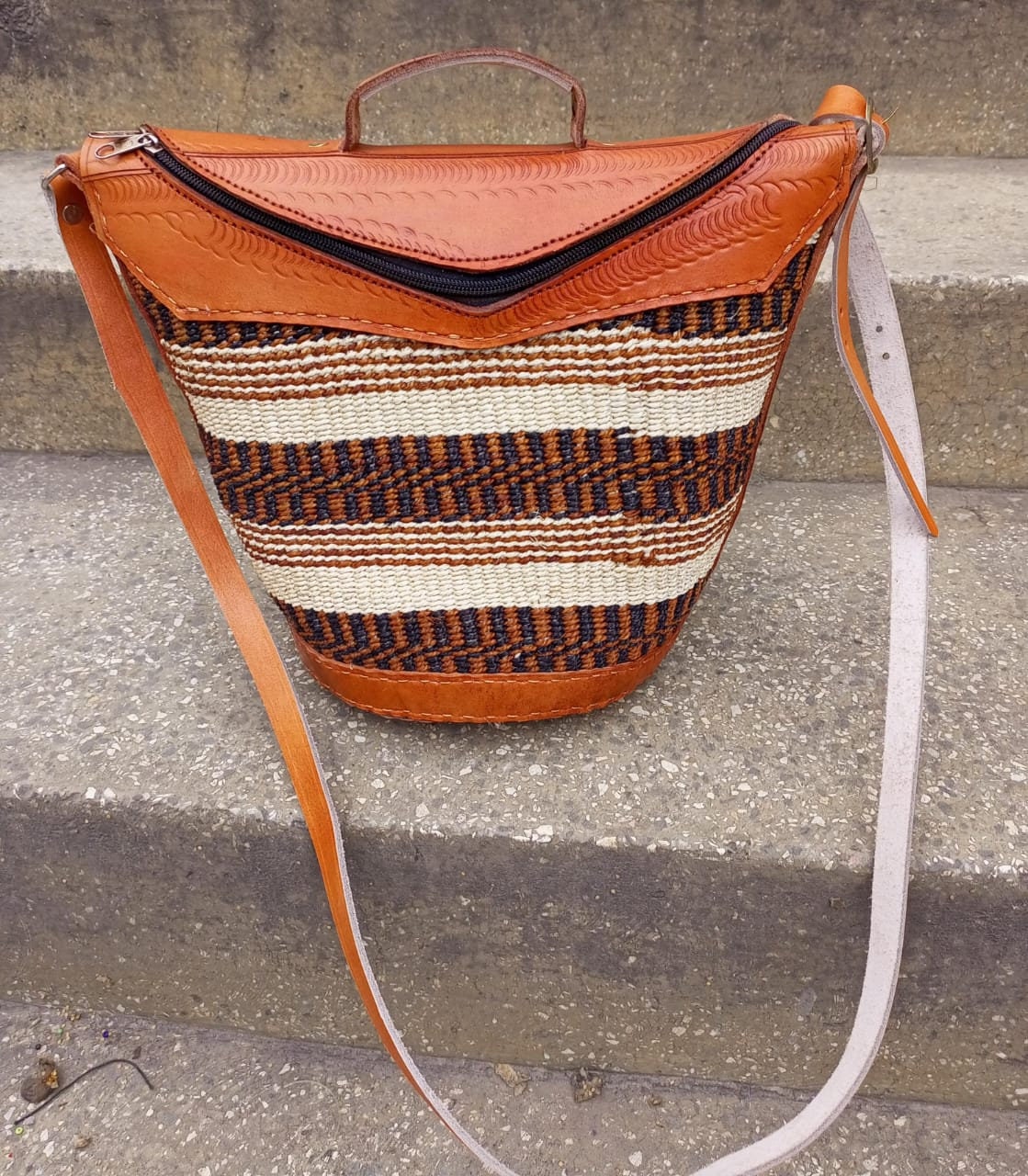 Handmade Woven Sisal Sling Bag - Boho Eco-Friendly Crossbody Bag | Sustainable Natural Fiber Purse | African Artisan Handcrafted Bag