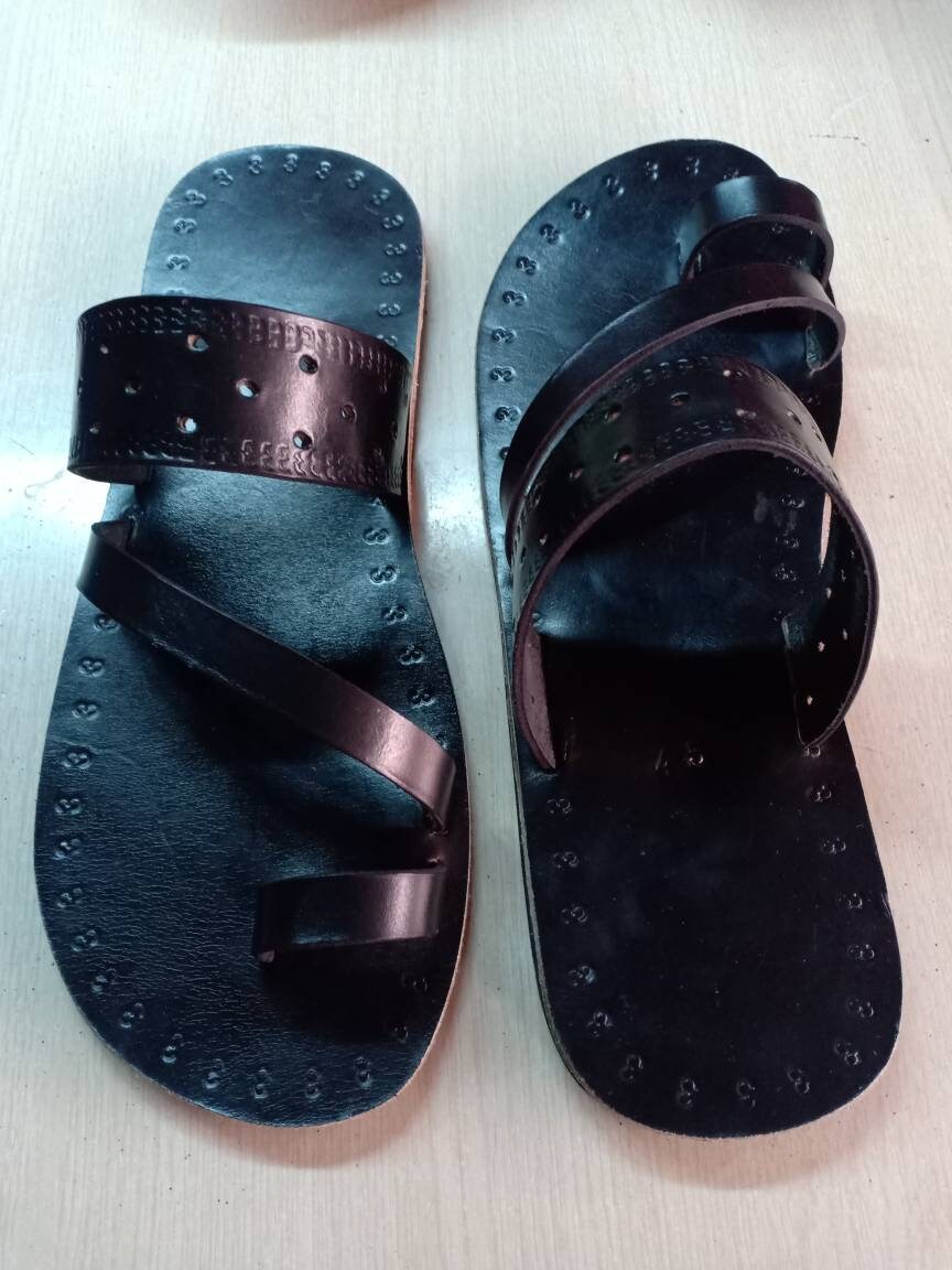 Handmade African Men's Sandals/Genuine Leather Beaded Flip-Flops/Comfortable Summer Sandals for Men/African Shoes/Unique Gift for Him