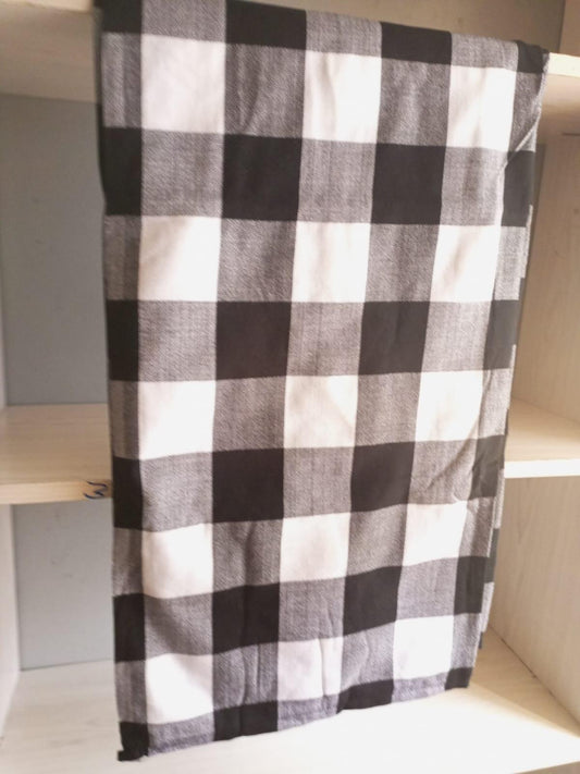 Authentic Maasai Shuka Blanket - Traditional African Tribal Wrap, Red Plaid Safari Blanket for Home Décor or Outdoor Adventures