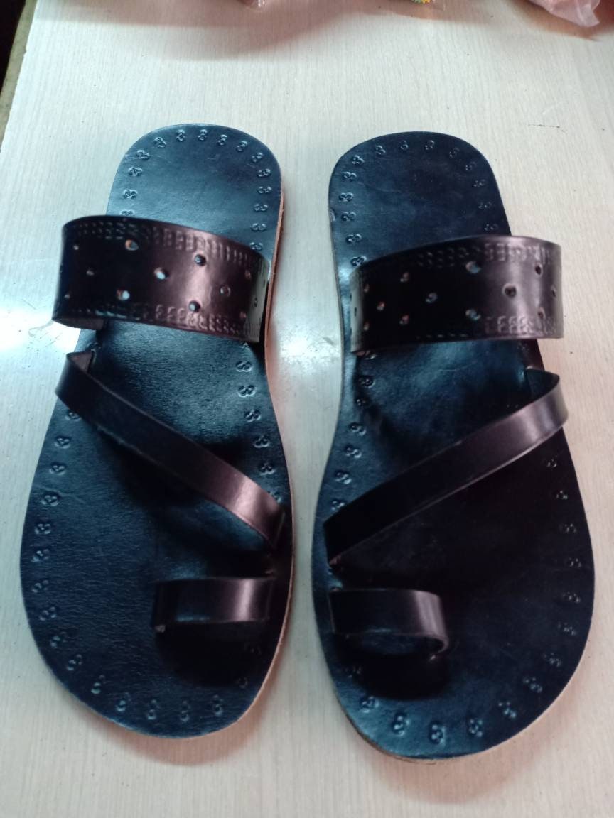 Handmade African Men's Sandals/Genuine Leather Beaded Flip-Flops/Comfortable Summer Sandals for Men/African Shoes/Unique Gift for Him