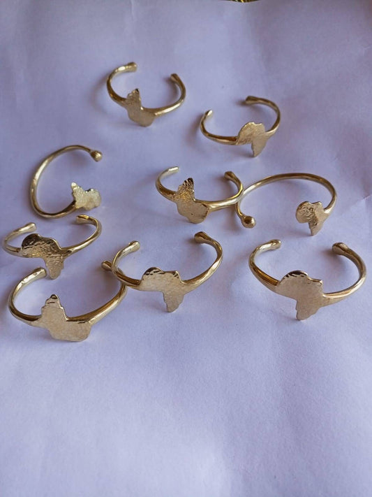 ON SALE: African brass bracelets, A set of 8 brass bracelets, African continent bracelet, Wholesale brass bangles, Christmas gift